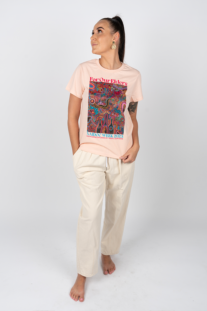 Knowledge Holders NAIDOC WEEK 2023 Pale Pink Cotton Crew Neck Women's T-Shirt