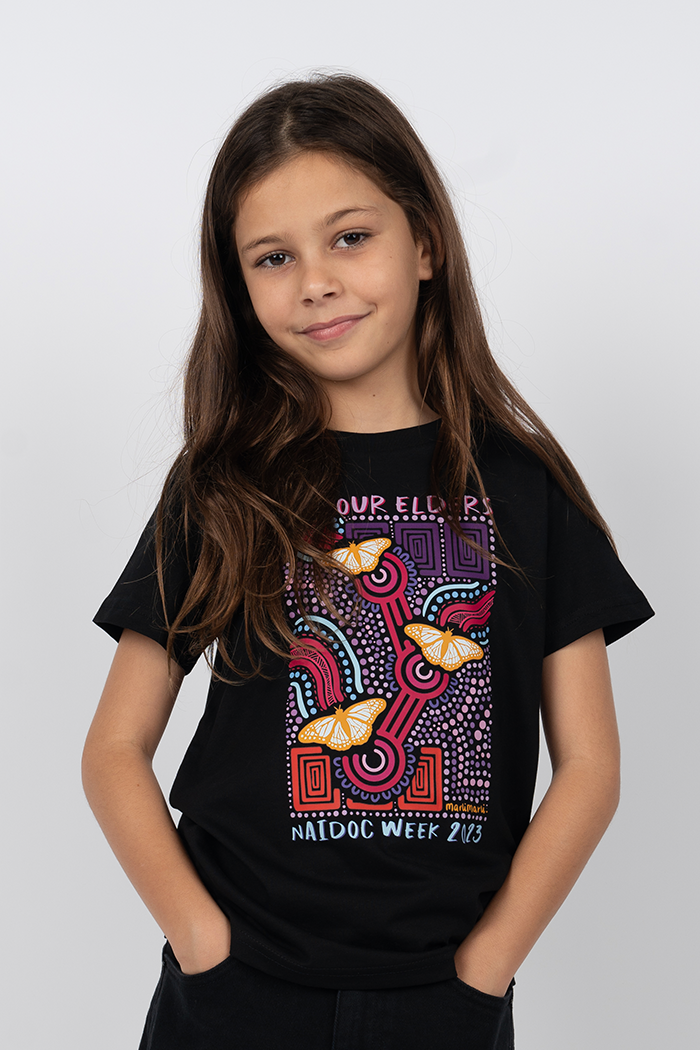 'Ngal-Gawu' Grandmother (Mother's Mum) NAIDOC WEEK 2023 Black Cotton Crew Neck Kids T-Shirt