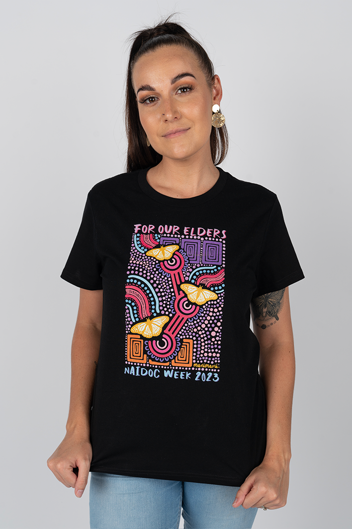 'Ngal-Gawu' Grandmother (Mother's Mum) NAIDOC WEEK 2023 Black Cotton Crew Neck Women's T-Shirt